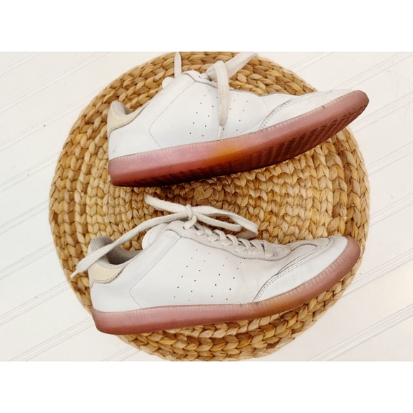Isabel Marant Bryce Sneakers in White Leather 9 - Picture 1 of 6
